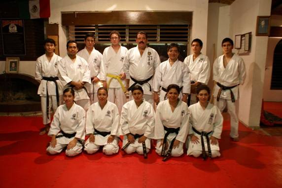 CON EL GRUPO DE KOBUDO